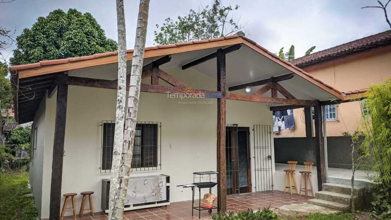 Casa para aluguel de temporada em Ilhabela (água Branca)