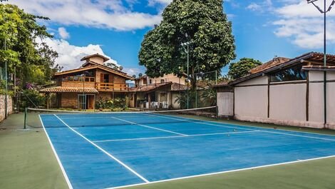 Casa con pista de tenis en Ilhabela - Praia do Perequê
