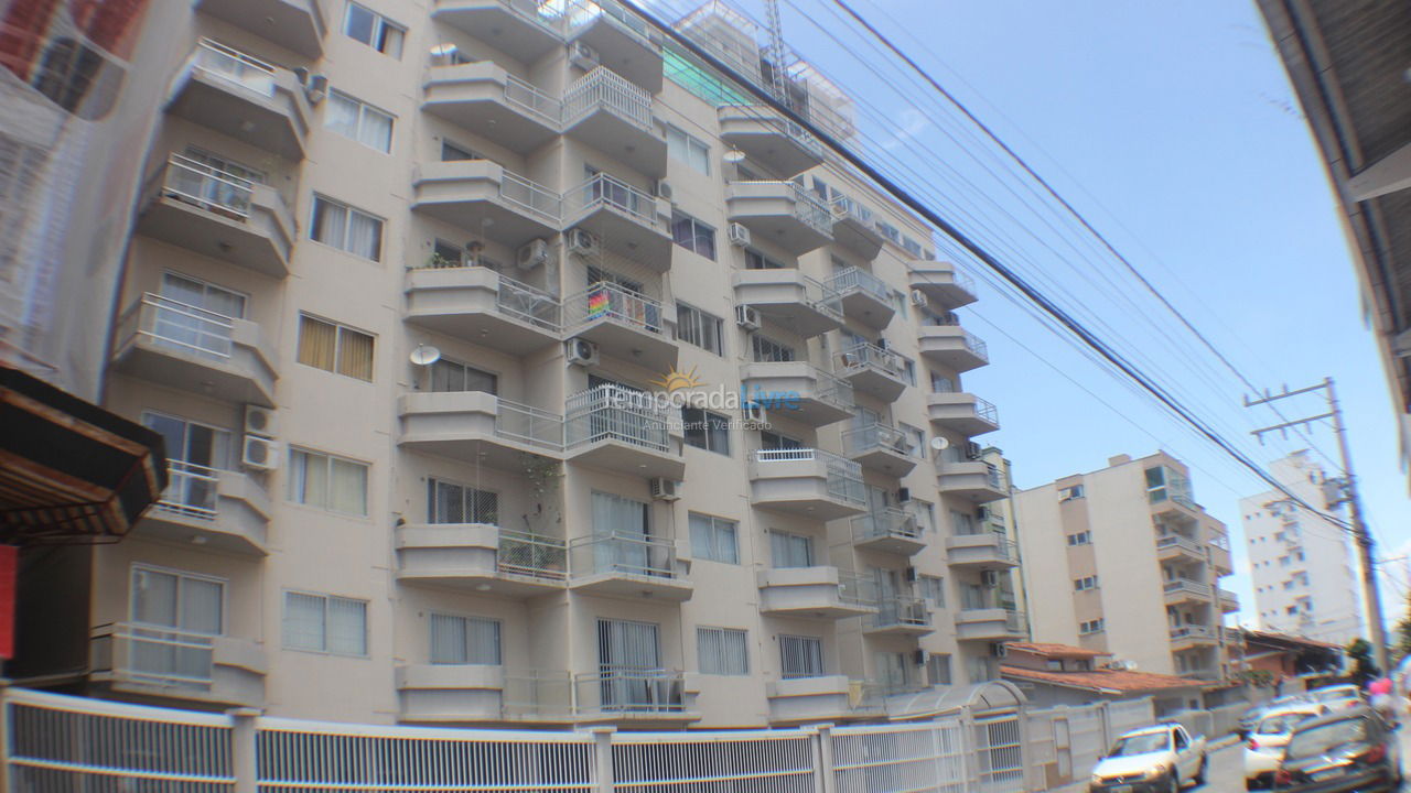 Apartamento para aluguel de temporada em Itapema (Meia Praia)