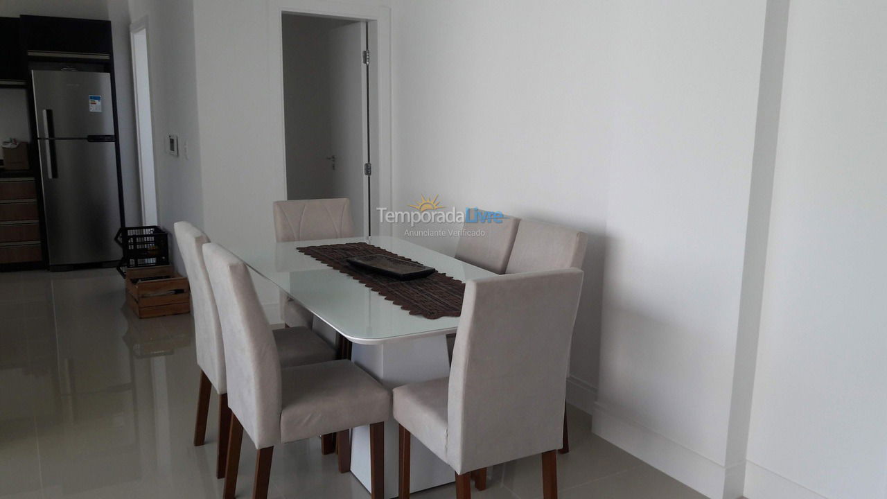 Apartment for vacation rental in Itapema (Meia Praia)