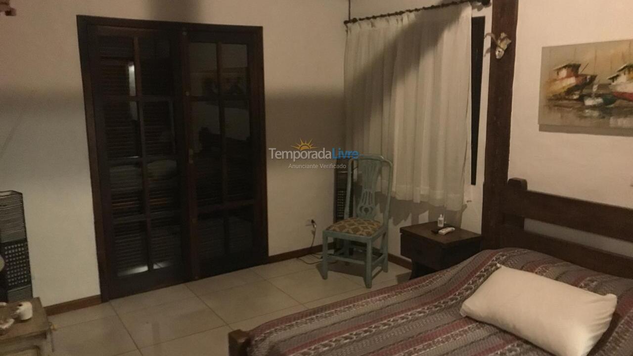Casa para aluguel de temporada em São Sebastião (Boiçucanga)