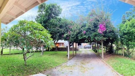 Casa para alugar em Imbituba - Praia do Rosa