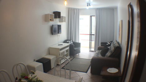 Apartamento para Aluguel Temporada Quadra Mar Meia Praia / Itapema S.C