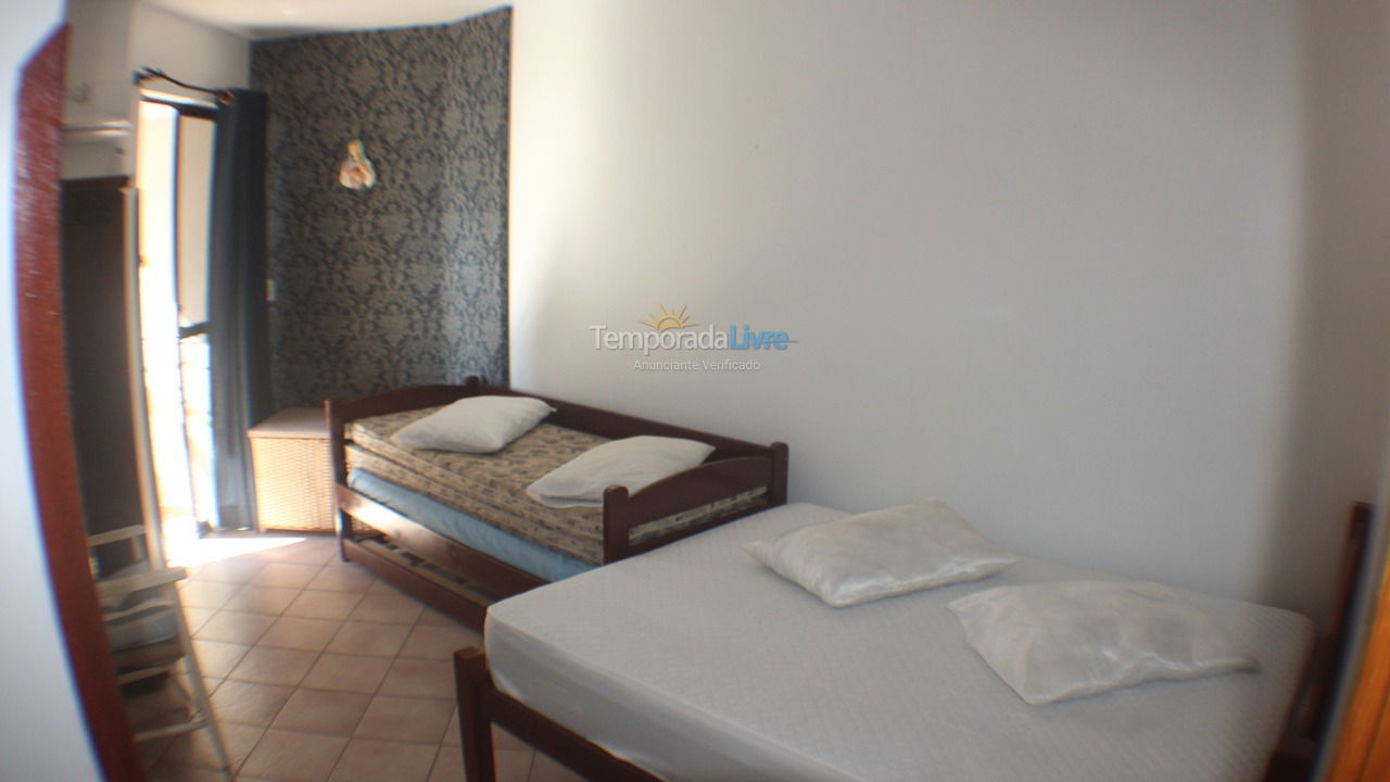 Apartamento para aluguel de temporada em Itapema (Meia Praia)