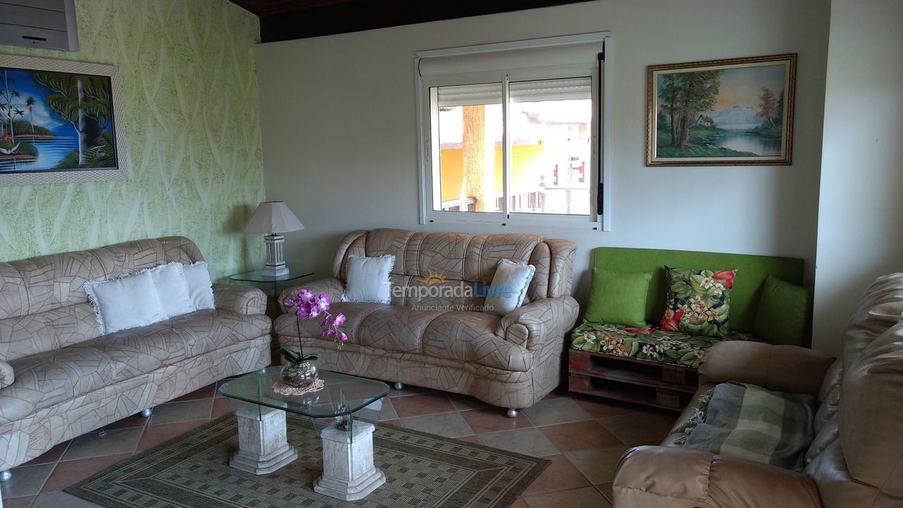 House for vacation rental in Itanhaém (Balneário Tupy)