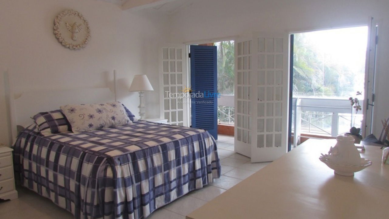 House for vacation rental in São Sebastião (Praia da Baleia)