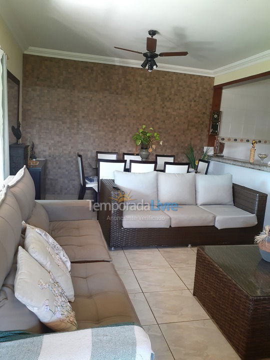 House for vacation rental in Caraguatatuba (Porto Novo)