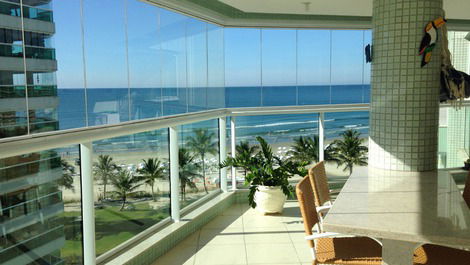 Wonderful Beachfront Fit | Gourmet Balcony | 4 suites