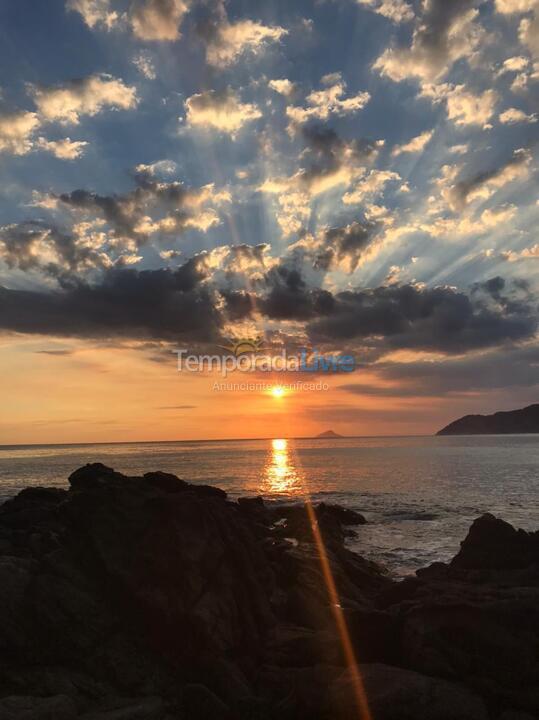 Apartment for vacation rental in São Sebastião (Maresias)