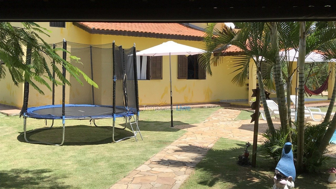 Granja para alquiler de vacaciones em Guararema (Capoeirinha)