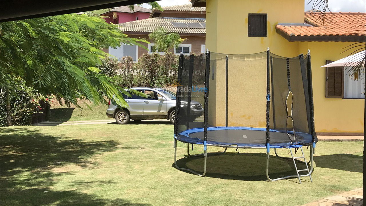 Granja para alquiler de vacaciones em Guararema (Capoeirinha)