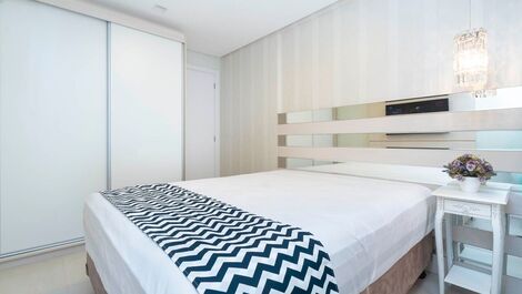 HIGH STANDARD PENTHOUSE 3 BEDROOMS SEA VIEW JACUZZI CENTRO BOMBINHASSC