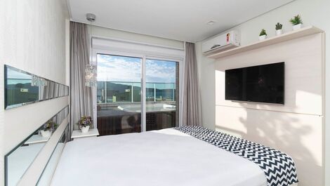 HIGH STANDARD PENTHOUSE 3 BEDROOMS SEA VIEW JACUZZI CENTRO BOMBINHASSC