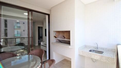 New apartment with leisure area in Praia de Bombas