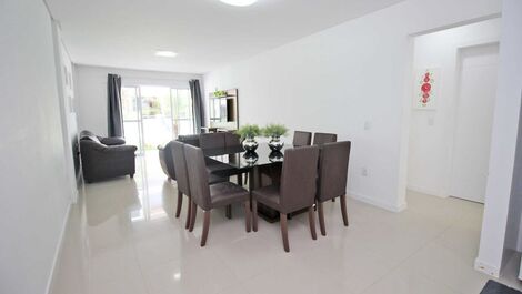 Ground Floor Apartment in Bombinhas Beach