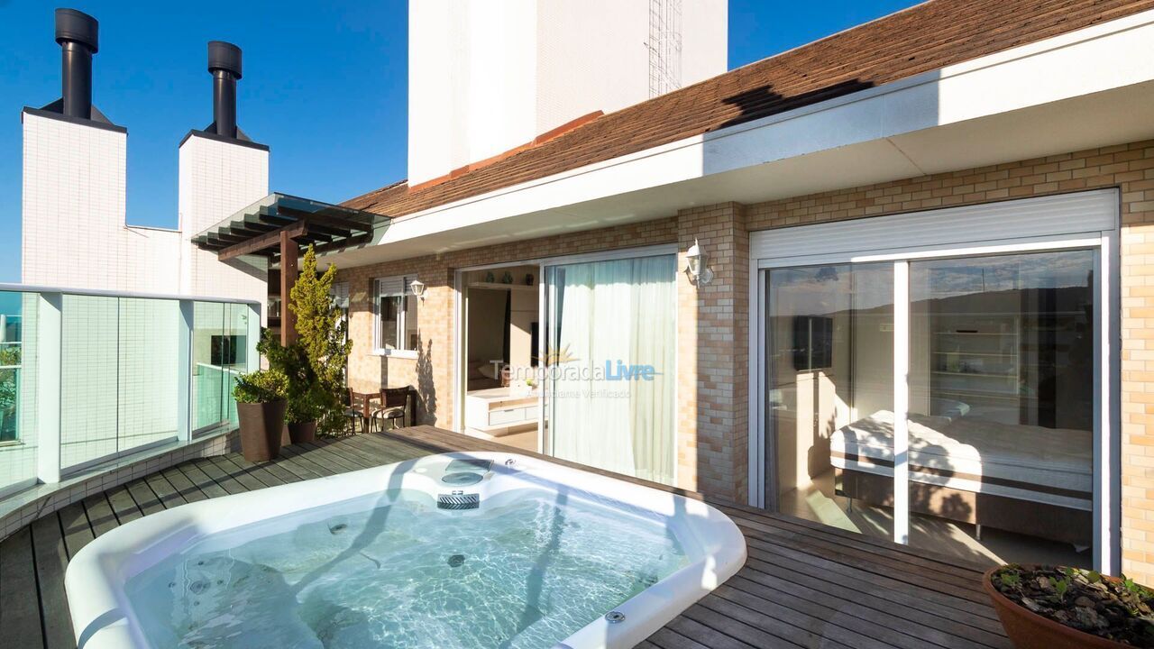 Apartment for vacation rental in Bombinhas (Praia de Bombinhas)