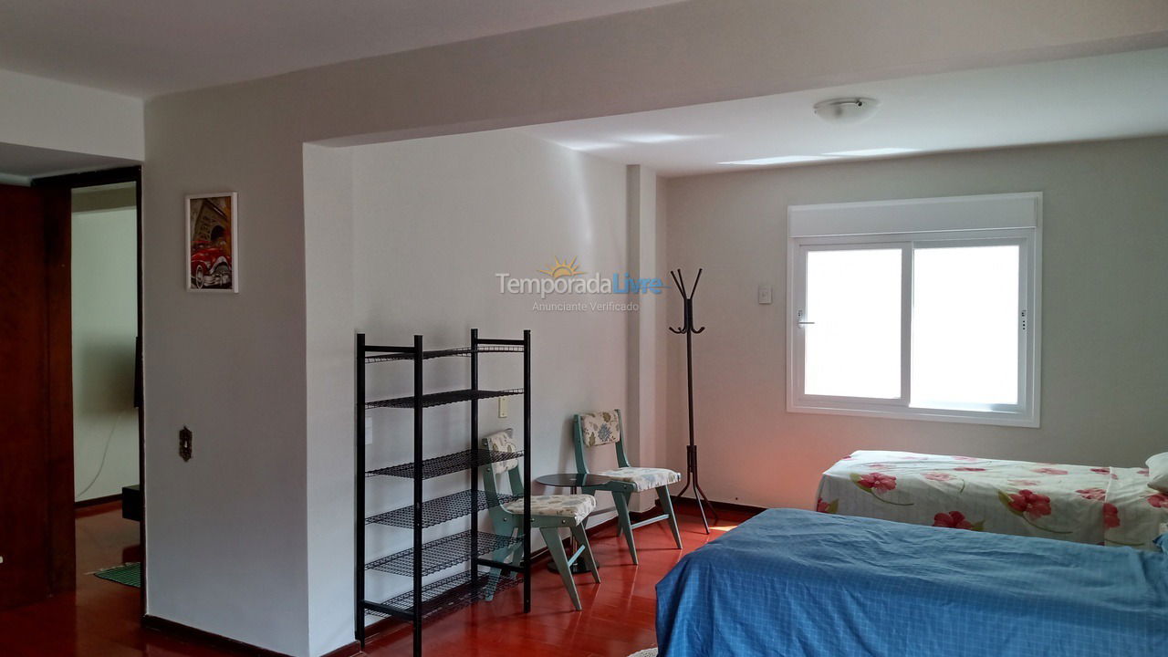 Apartamento para aluguel de temporada em Curitiba (Agua Verde)