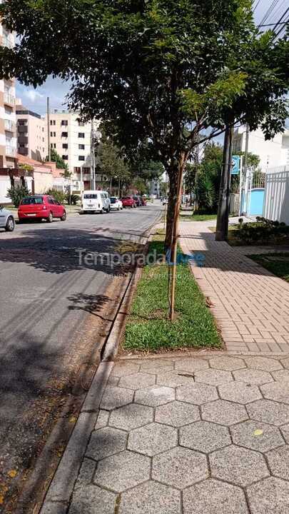 Apartamento para aluguel de temporada em Curitiba (Agua Verde)