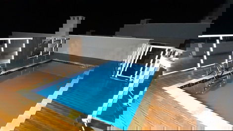 Piscina área comum