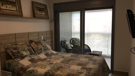 Apartamento pé na areia no módulo 5, na Riviera de São Lourenço.