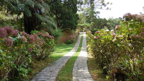 Casa para alugar em Campos do Jordão - Capivari