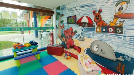 Sala do espaço kids que dispões ainda de parque, mesas de sinuca, totó e ping-pong