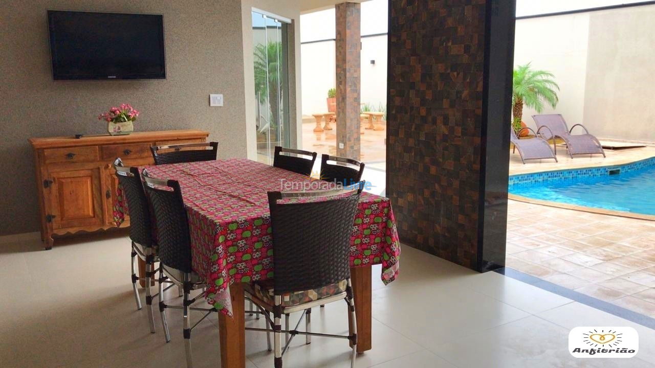 Casa para alquiler de vacaciones em Olímpia (Thermas Dos Laranjais)