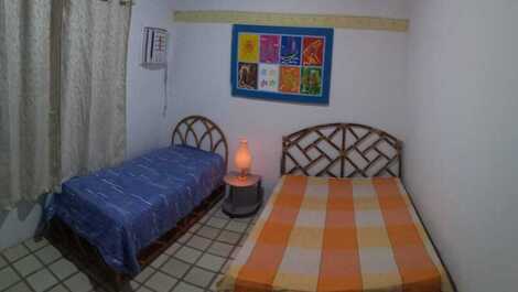 Beach house, 5 bedrooms and 03 suites barbecue 100m from the beach