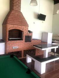 Casa próximo a praia 200 metros com piscina