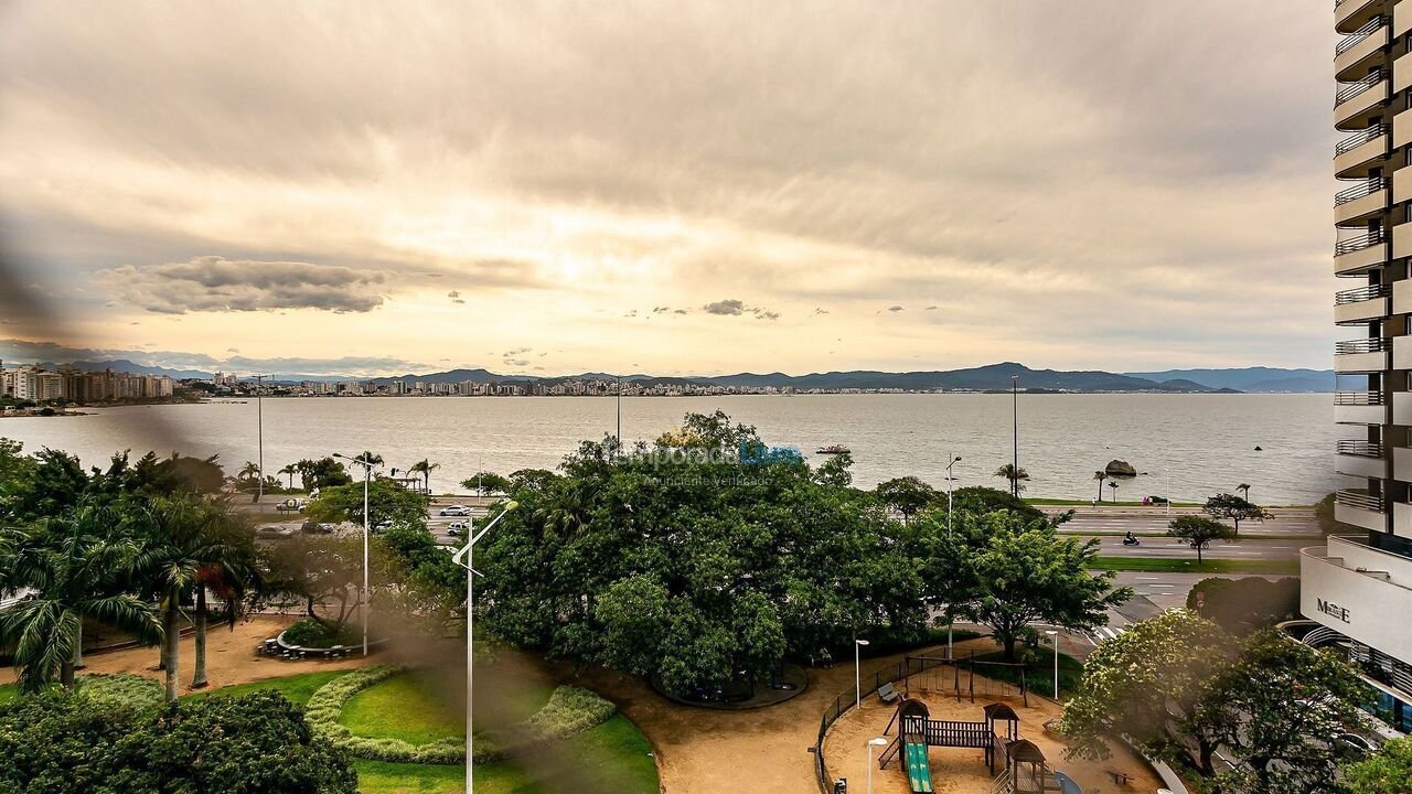 Apartamento para alquiler de vacaciones em Florianópolis (Agronômica)