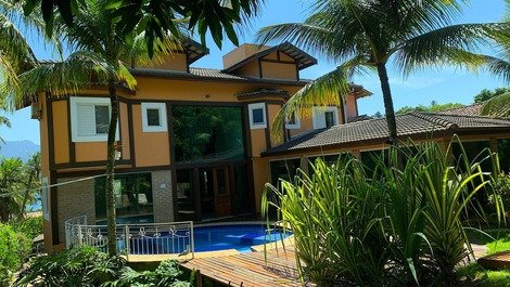 Casa ILHABELA, cond. junto al mar, con piscina cubierta climatizada, 7 habitaciones