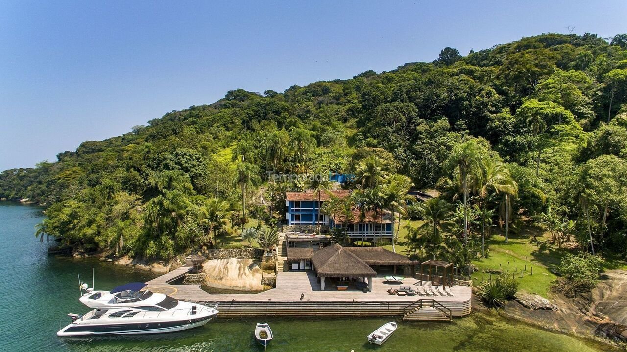 Casa para alquiler de vacaciones em Angra Dos Reis (Ilha Comprida)