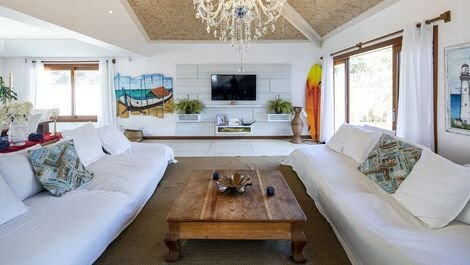 Buz049 - Ótima casa de 9 quartos perto da praia da Ferradura