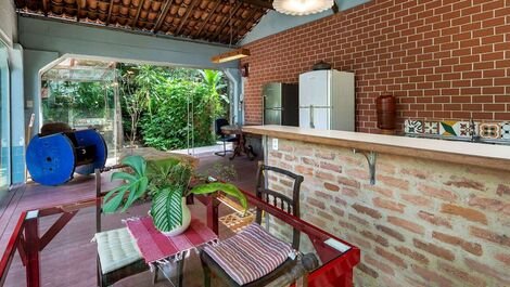 Rio486 - Linda casa clássica com 7 quartos e piscina no Jardim...