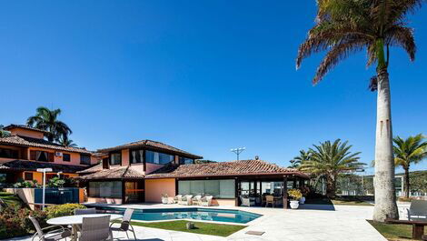 Buz039 - Hermosa casa con piscina y cancha de tenis frente a...
