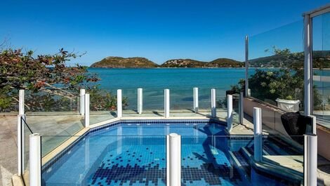 Buz039 - Hermosa casa con piscina y cancha de tenis frente a...