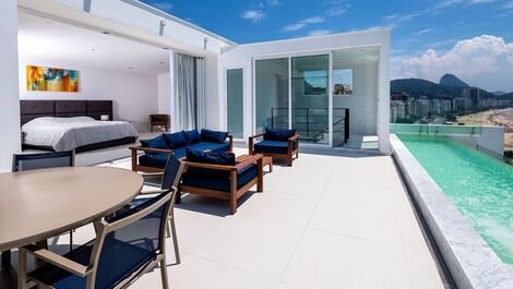 Rio009 - Luxuosa cobertura de 6 Suites em Copacabana