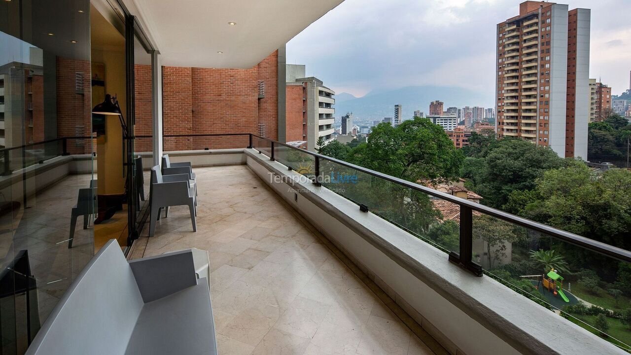 Apartamento para aluguel de temporada em Medellin (El Poblado)