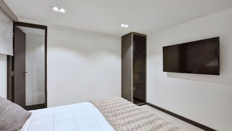 Med090 - Apartamento de luxo no terceiro andar, localizado no...