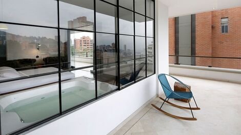 Med057 - Apartamento de luxo com 2 suites em Medellin