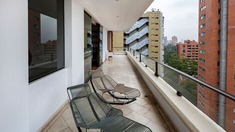Med021 - Magnificent apartment with beautiful views of the city