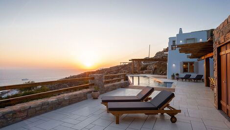 Cyc010 - Villa en la cima de una colina con vistas a Mykonos