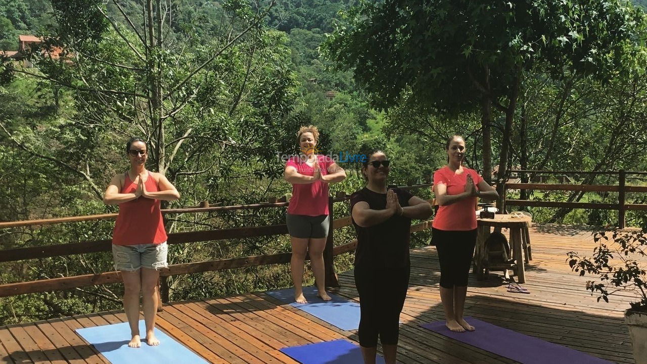 Chácara / sítio para aluguel de temporada em Monteiro Lobato (Santa Maria)