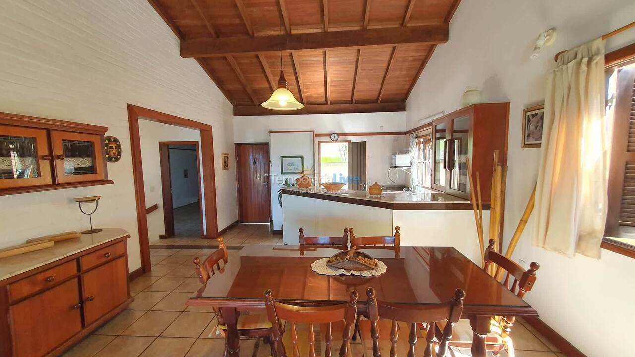 Casa para alquiler de vacaciones em Garopaba (Morrinhos)