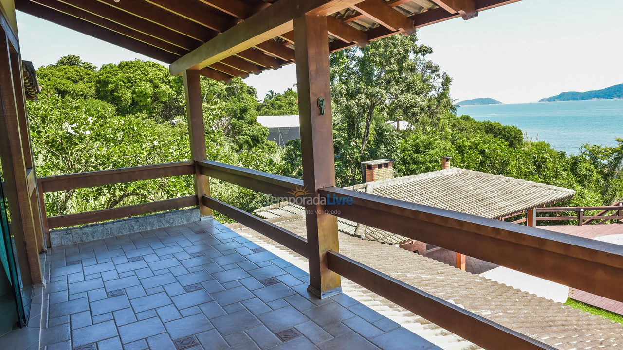 Casa para alquiler de vacaciones em Ilhabela (Praia Grande)