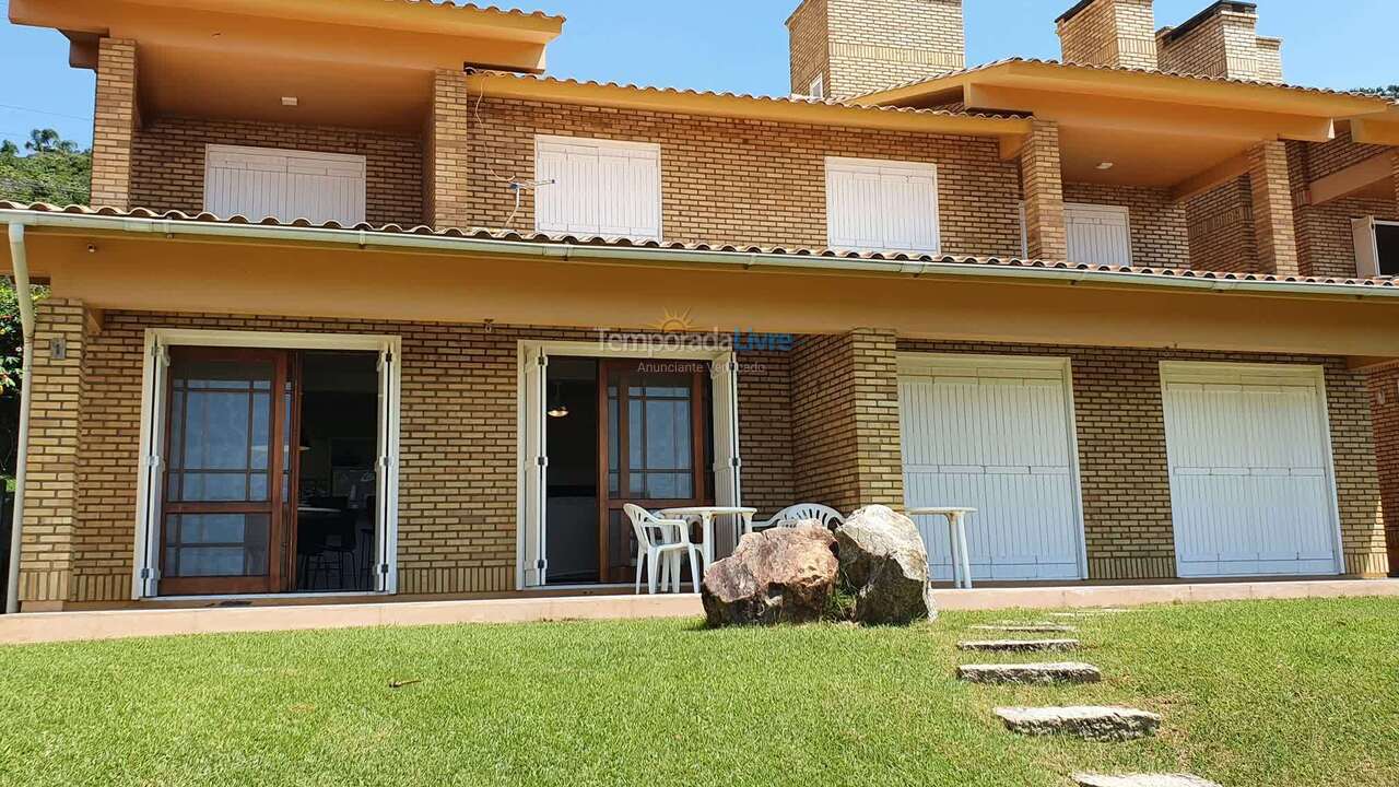 Casa para aluguel de temporada em Garopaba (Morrinhos)
