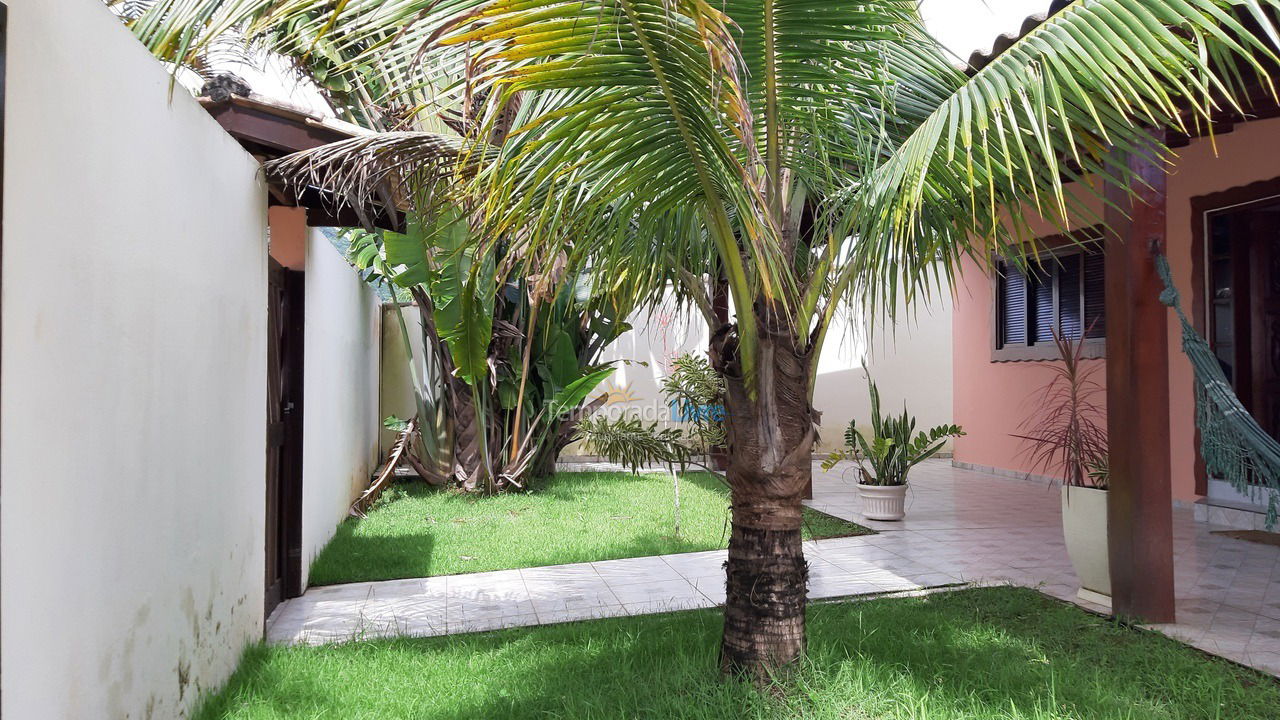 Casa para aluguel de temporada em Caraguatatuba (Praia Capricórnio)