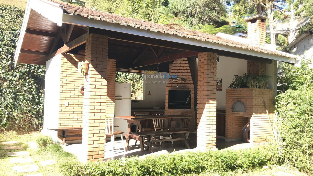 Casa para alquiler de vacaciones em Campos do Jordão (Capivari)