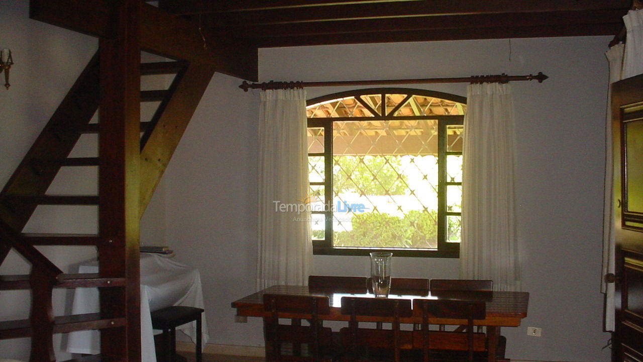 Granja para alquiler de vacaciones em Piracaia (Canedos)