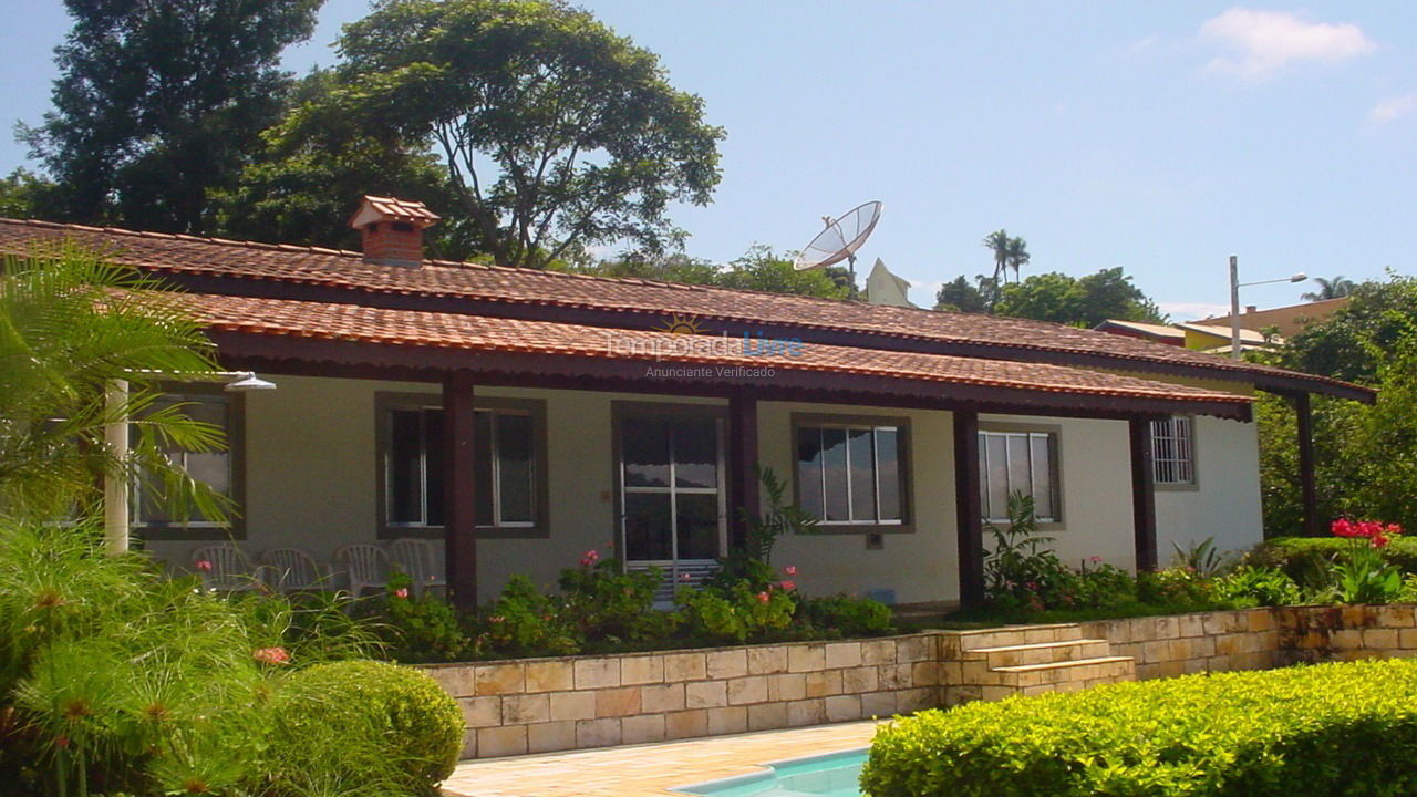 Granja para alquiler de vacaciones em Piracaia (Canedos)